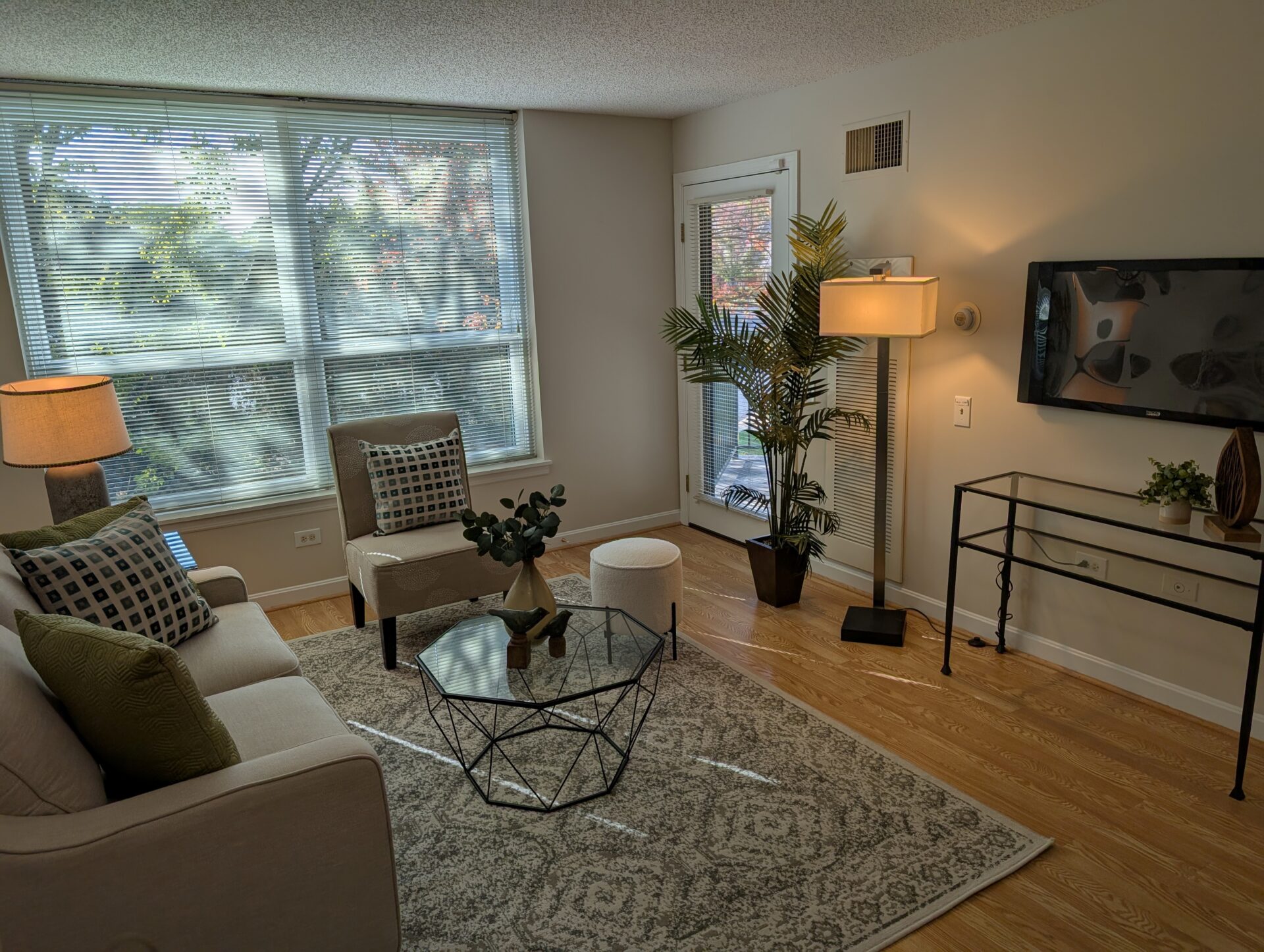 No Alt Tag Available