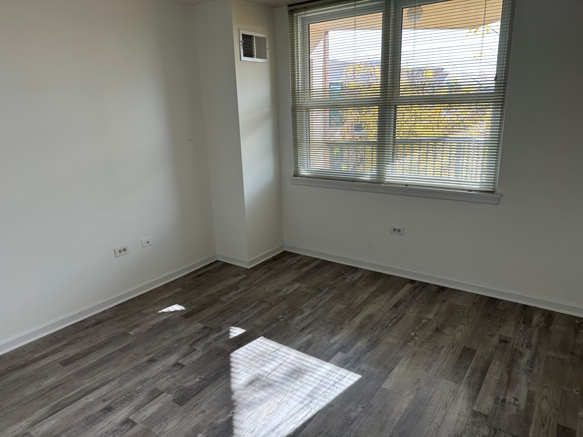 No Alt Tag Available