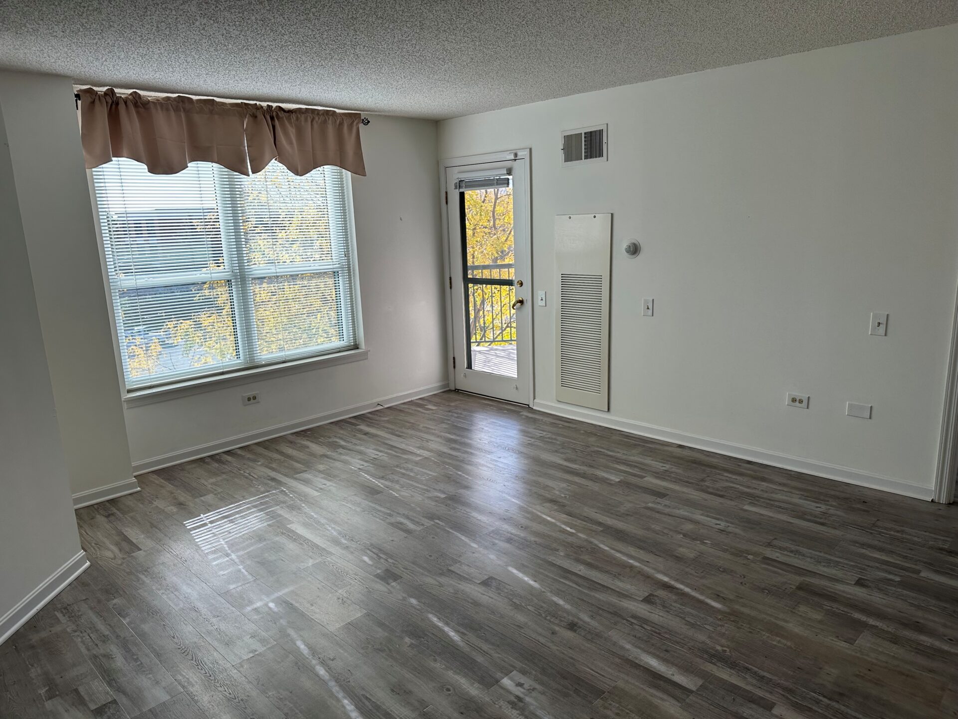 No Alt Tag Available