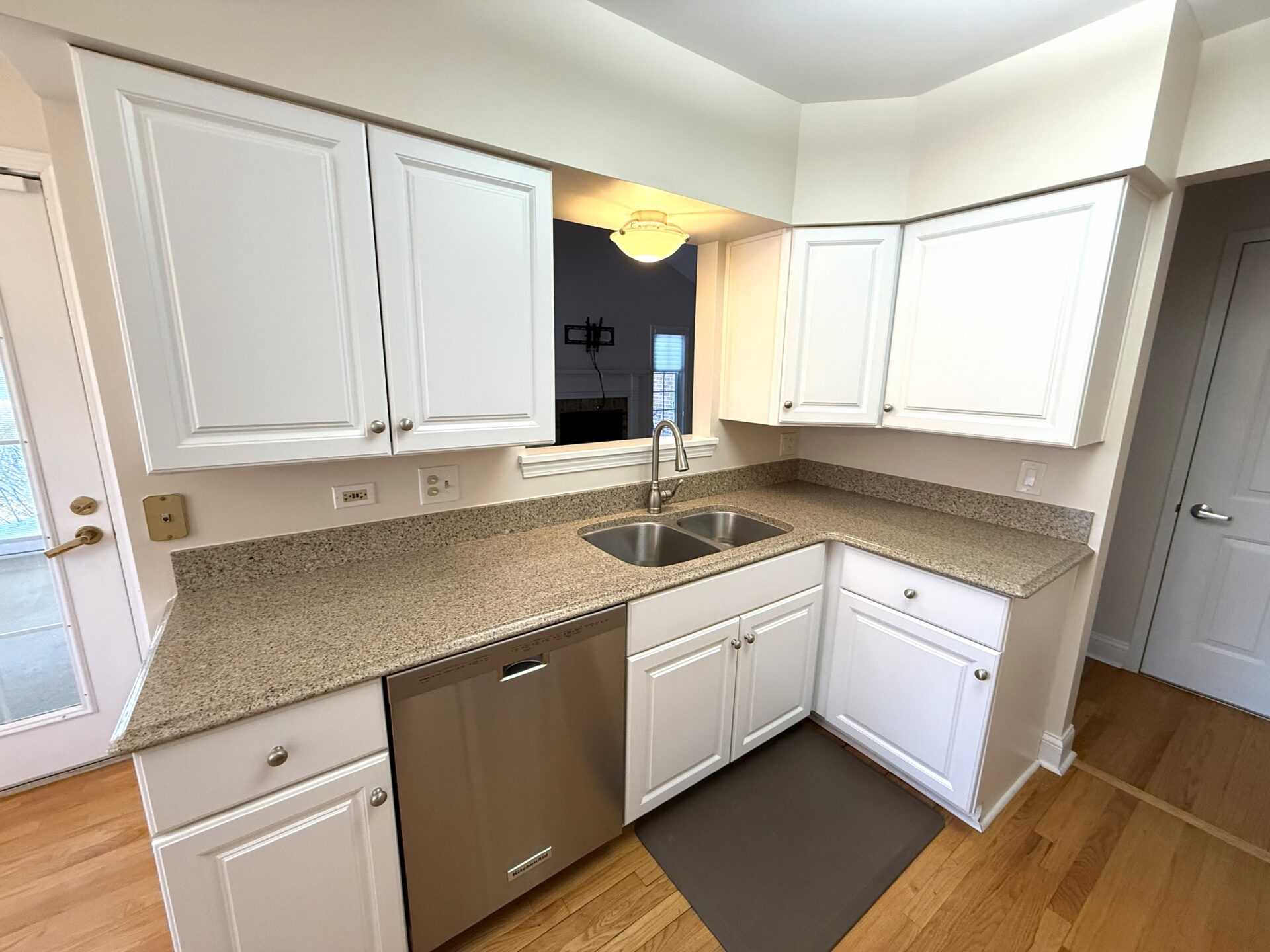 No Alt Tag Available