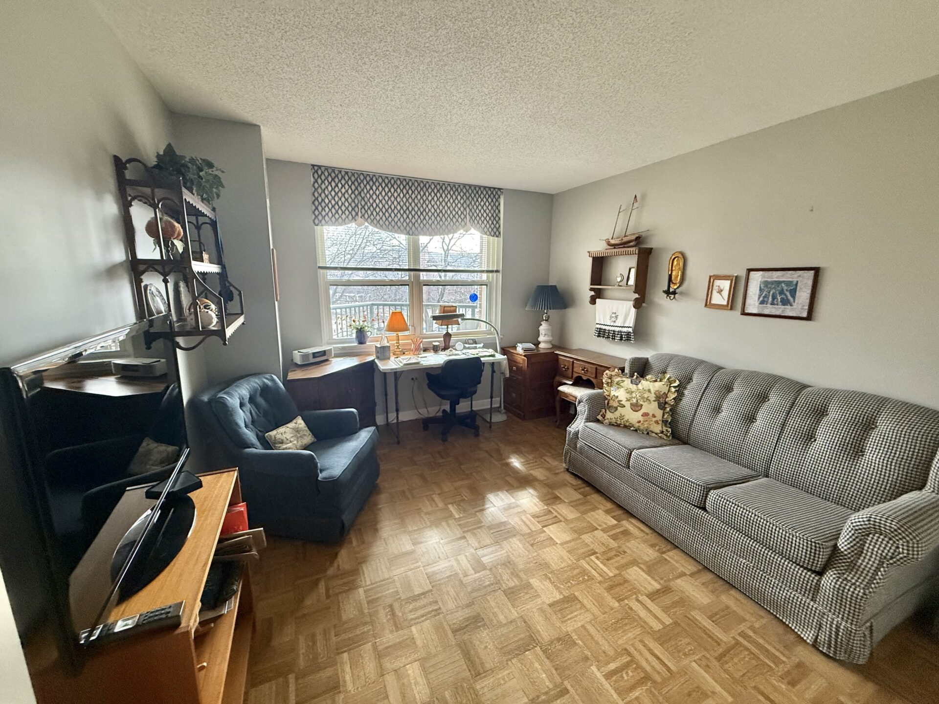 No Alt Tag Available